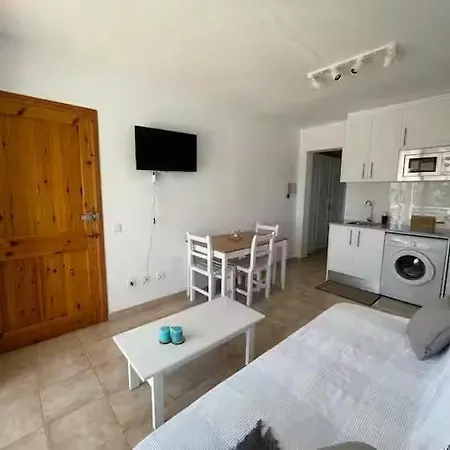 Coqueto Con Piscina En Cala'n Blanes * Кала-эн-Бланес